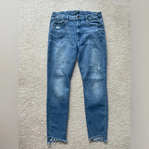 Mother Denim Looker Step Ankle Fray Jeans in Where There's Smoke - Picture 3 of 9